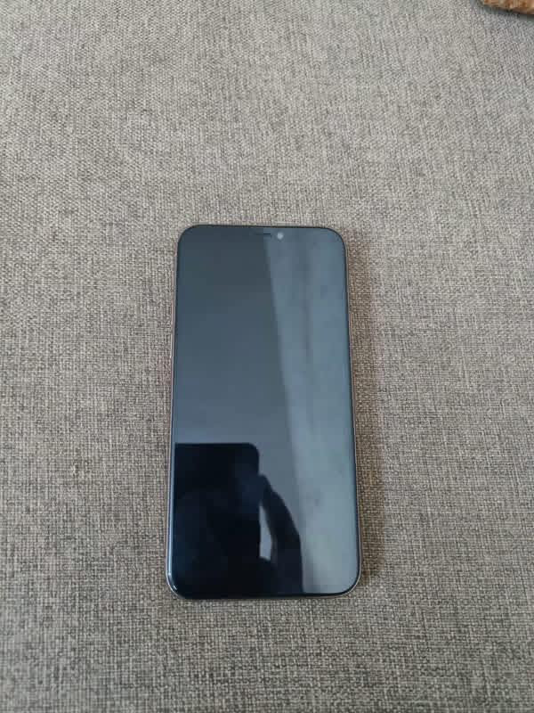 سلام عليكم ايفون 11برو الزغير للبيع ذاكرة 64مبدل شاشه و البطارية 100والفيس ايدي واكف الجهاز شوفت عينك شاصيه نضيف مكاني بغداد العبيدي شهداء الثانيه قرب مدرسة حسين كريدي سعر الجهاز 170بي مجال حك الجية ملاحضة الجهاز مابي ملحقات الرقم ***********وتساب فقط
