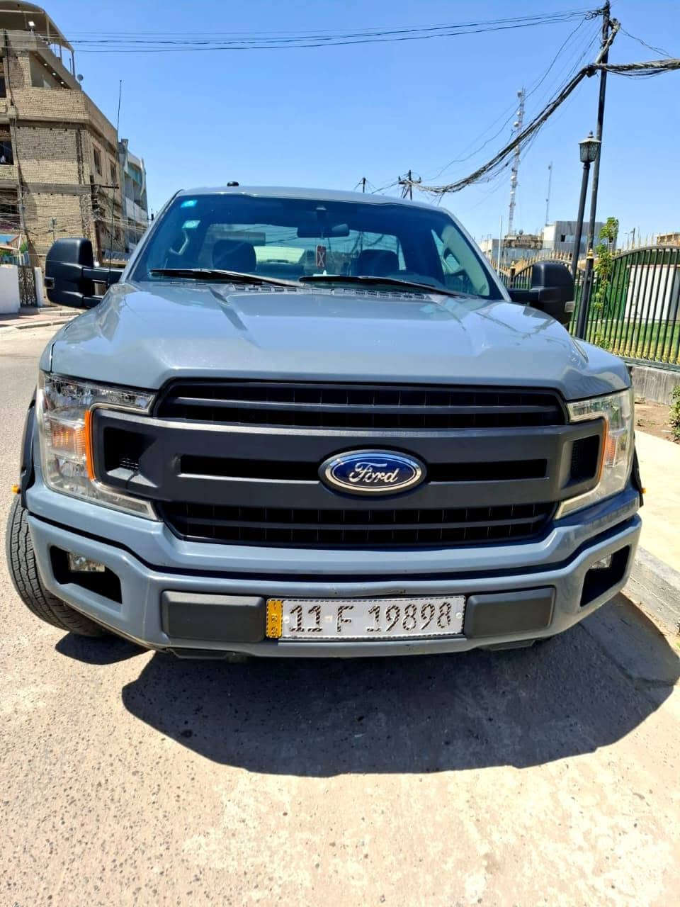 للبيع فورد F150 لون اسمنتي رقم بغداد باسمي ماشية ٢٩ الف  تك باب السيارة جديدة مشيها حالها حال الزيرو حادث كلش بسيط باللايت الايمن ومابيها صبغ بس بارد بخشم الجاملع الايمن مال حادث وبيها بارد خفيف بالبنيد وبالباب مال بدي الخلفي ... رقم الشاصي مرفع بالصور مع سنوية السيارة سعرها ١٥٥ ورقة ... مكانها بغداد حي الاعلام للاستفسار 009647733733771 ابو حسن والرقم بيه واتساب


**إذا كنت صاحب هذا الإعلان وتريد حذفه لأي سبب، رجاءا أرسل رسالة إلى الدعم الفني**