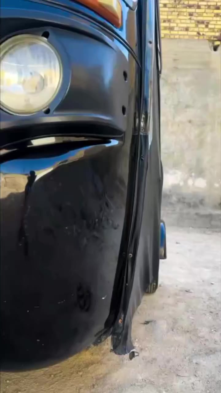 تكتك 22 مرقم كشر مكفول من الصبغ والمعجون المحرك مفتوح تكتك حلوه كاعده مكاني بالقاسم سعرها مال مستعجل ب8 وبيها مجال حك جيبه رقمي 
***********
