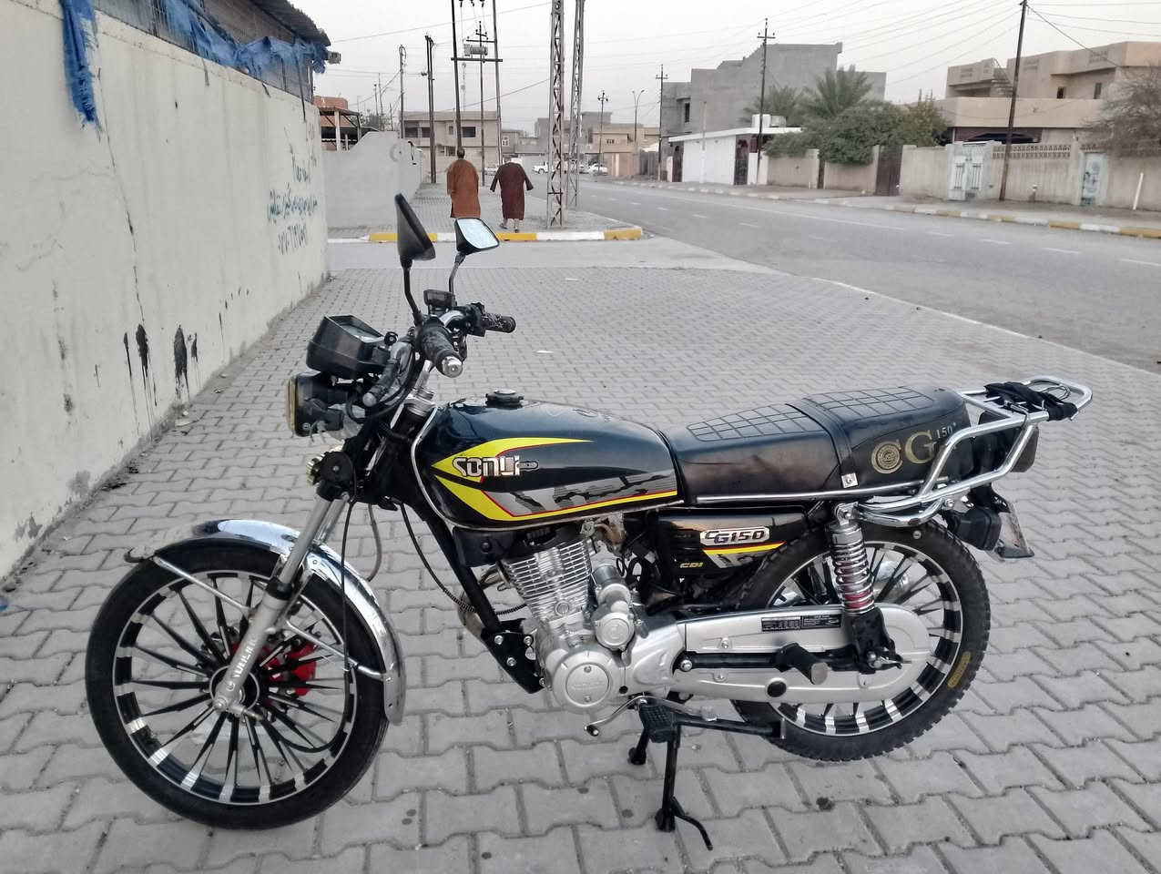 ماطور للبيع موديل 24 سعره 625 بي مجال بسيط شراي يخابر وتدلل ***********
