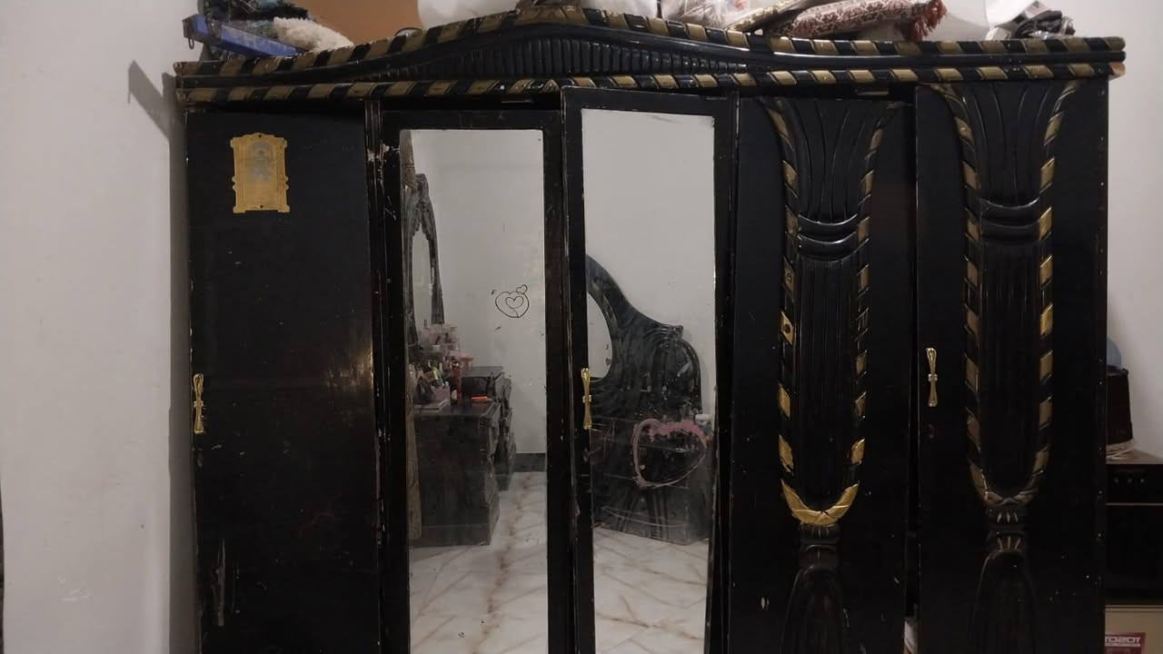 السلام عليكم
البيع
العنوان البصره 
رقمي ***********
