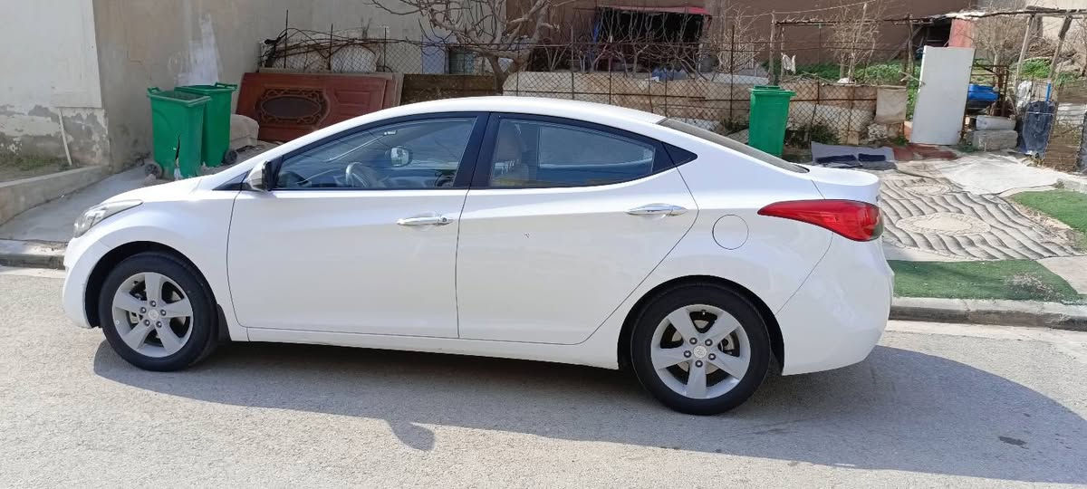 النترا 2013
بدون دعم وصبغ
110 وبيها مجال

***********
