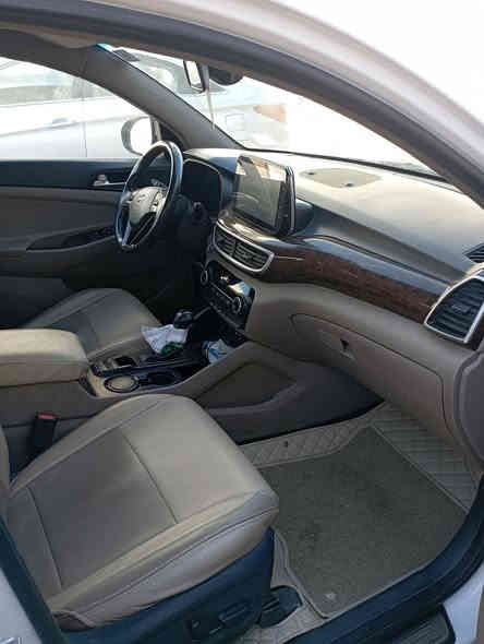 السلام عليكم توسان (20)الكاصد 5 عدسات سياره باسمي رقم بغداد دولي مكفولة كفاله عامه ماشيه 79 الف حقيقي أصليه كوريا سايد بريك بارجل  كير ومحرك على وضع الشركه مكان سياره حله سعر 216استفسار اتصل على رقم ***********
