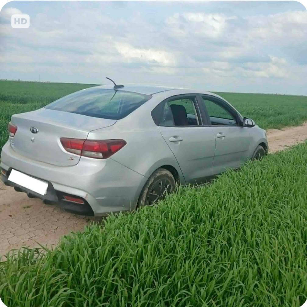 ((سيارة للبيع))
كيا ريو 2019 للبيع 
السعر 135 
سيارة جاهزة ونظيفة ما تصرف عليها ربع 
رقم نينوى بأسمي
سنوية هزة جديدة
كير محرك شرط 
اطارات 4 جدد
وارد امريكي
ضرر جاملق الخلفي اليمين وقبق الصندوق مذكور من ضمن الصور
للإستفسار الاتصال على الرقم ***********
