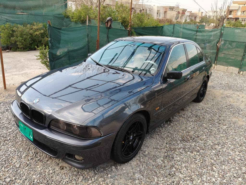 BMW1997/528
فول فول مواسەفات 
سەنەوی ئەسڵلی لەگەڵە بەشەرتی ئەوەلیات
   وەکالەی ئەکەم بەناوتەوە بێ کێشەیە 
   سەیارەکە بێ دعم لێدران وەرگەڕاوە
گێرو مەکینە بڕاوە وەرەگەڕان دعم بەشەرت
قیست و مودە ناکەم 
      سعری 58 مەجال شوێن هەولێر
*********** أربيل, العراق
