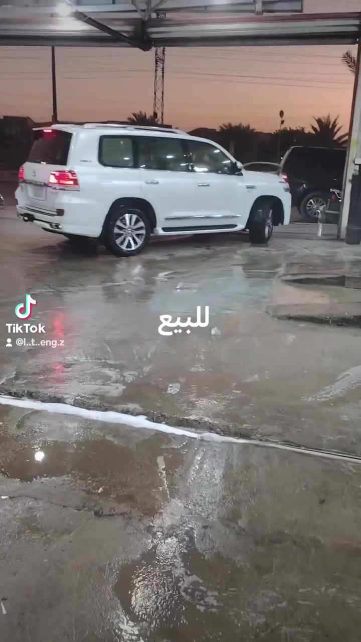 لاندكروز 2021 VXS اعلى فئة مواصفات لكزز  SAS الفخامه
محرك 8سلندر 5.7 
جكات
مقاعد تبريد
5 كامرات
داخل بيجي 
دشبول ليزري
فتحة سلايت
مقاعد جلد تدفاء تبريد  
كشنات خزن
كشنات كهرباء 3 دكم 
بصمة تشغيل وابواب
8 ايرباك
سستم سماعات GBL
نظام معالجه الهواء تنقيه هواء التبريد
14 سماعة
شحن لاسلكي
انظمة ايكو وسبورت وتسارع 
جنطة كهرباء شفط
زراك لايت
طفاية
استيرن كهرباء
ثلاجة فريز
7 راكب 
تبريد مركزي 
أناره لدد قدم داخلية
3 شاشات
فور ويل 4X4
مري كهرباء شفط قلاب واشارة بالمري
تحكمات فول السيارة
حساسات امامي وخلفي
لايتات زنون عدسة متحركة
كشاف زنون
باقي مواصفات لاندكروزر vxs معروفة فول
اعلى فئة 
السيارة مكفولة كفالة عامة من لرصعة ولشخط وكلشي   

رقم بغداد. 

ماشية :km 100 الف حقيقي  السعر 58 $
ادير دهن الشركه وعنايه خاصه للسياره. 

رقم واتساب فقط
***********
مكان السياره محافظه النجف
ملاحظه. شاد جواها تخم دنلوب الأصلي قبل فتره قليله.
