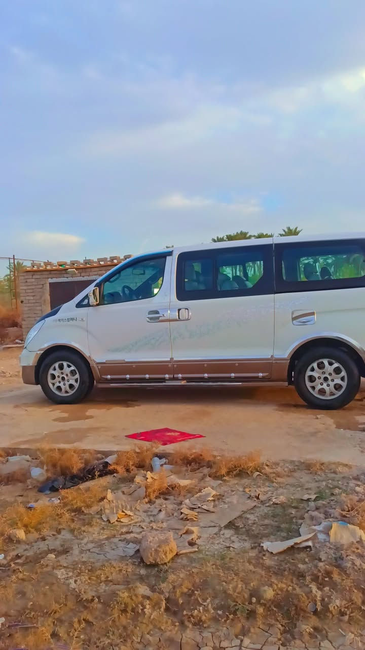 السلام عليكم استاركس مجول موديل 15السياره بيهه مكانات صبغ جاهزه محرك جديد تخم تاير حداديه تبريد جاهزه 
***********
***********
