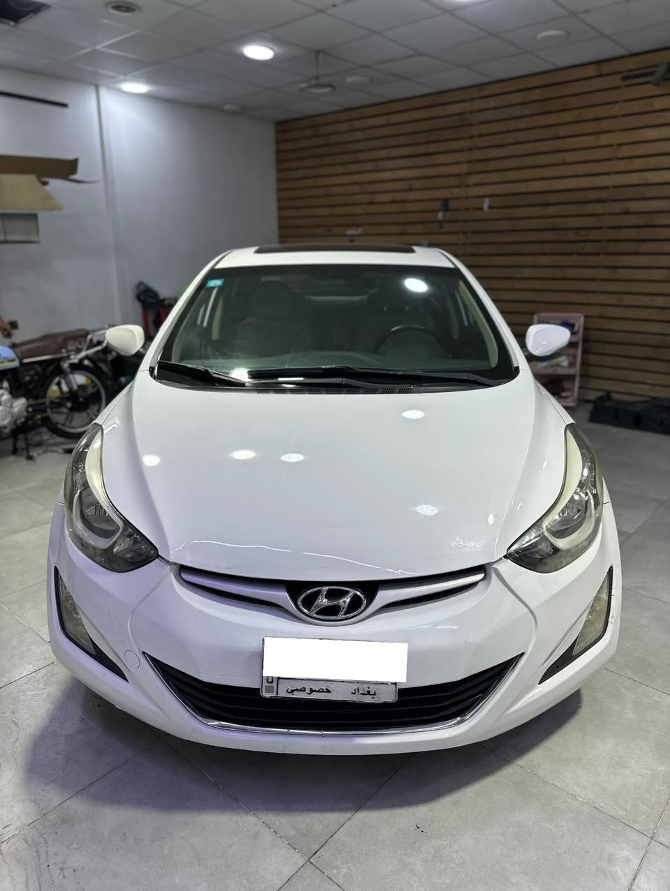 النترا خليجي موديل 2015محرك 1800كفاله من الصبغ محرك بلادي مامفتوح سعر 133عنوان بلديات للتواصل على الرقم ***********
