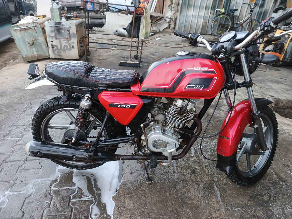 دراجه كيواي ايطالي اوراق كهربائيات كلها شغاله جاهزه لتسجيل مكينه 150مكاني تنومه شط العرب سعر 900 البصرة, العراق


**إذا كنت صاحب هذا الإعلان وتريد حذفه لأي سبب، رجاءا أرسل رسالة إلى الدعم الفني**