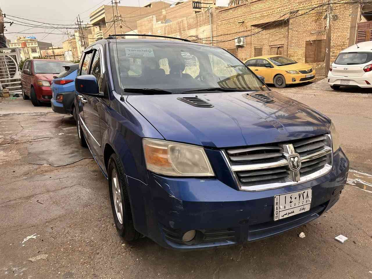 السلام عليكم ❤️
دوج كرفان موديل 2010
مواصفات sxt معروفة
حجم المحرك 3800 المرغوب
وارد كندي (باب سائق وجاملغ ) فقط صبغ بدون دواخل ولا شاصي
السعر /108$
مكان سيارة/ الكاظمية
للاستفسار /***********

تقرير سيارة من كار فكس بدون صور 👇👇👇

دوج كرفان ٢٠١٠ 
نوع المواصفات SXT
محرك ٦ سلندر  ٣٨٠٠
تعمل بالعجلات الامامية 
...
..
السيارة استخدام شركات تجارية 
 في ولاية مشيكان
مدة الاستخدام ٢ سنة و ١ شهر ..
......
..
تم بدء استخدام السيارة في أمريكا بتاريخ شهر ١١ سنة ٢٠٠٩ 
..
٢٩ تسجيلة حقيقية للصيانة المعتمدة اثناء استخدام السيارة داخل أمريكا ..   الصيانة كانت في شركة دوج 
تبديل زيوت وفلاتر وفحص أنظمة السلامة 
...
بتاريخ شهر ٤ سنة ٢٠١٠ 
تعرضت السيارة لضرر بسيط .. حيث صدمت حيوان أثناء سيرها على الطريق السريع 
تم إصلاح الضرر والاستمرار بالاستخدام ..
..
بتاريخ شهر ١ص سنة ٢٠١١
تم بيع السياره خارج أمريكا 

..
آخر قراءة للعداد كانت 103.692  ميل 
..
تم شحن السيارة خارج أمريكا الى الاردن بتاريخ شهر ١ سنة ٢٠١٢
..
..

✔ حالة السيارة  :  تم بيعها خارج أمريكا كسيارة بدون ضرر  

⚠ضرر السيارة السابق : ضرر بسيط في الجزء الامامي .. واجهة امامية متضرره و تم التصليح داخل أمريكا  

                 🔸🔹🔸🔹🔸🔹🔸

📂 حالة الايرباكات : سليمة .

                    🔸🔹🔸🔹🔸🔹🔸

📂 حالة الغرق :  سليمة

📂 حالة الشاصي :  سليم

📂 حالة المحرك وناقل الحركة : سليمة

📂 ضرر سابق أو تصليح سابق داخل أمريكا : يوجد ضرر سابق وتم تصليح السيارة داخل أمريكا ⚠️

📂 حالة السيارة : شغالة وتسير   

                     🔸🔹🔸🔹🔸🔹🔸

عداد المسافة (الاميال) 🚗: (  103.692 ) ميل

آخر قراءة للعداد في أمريكا 

              🔹🔸🔹🔸🔹🔸🔹..
