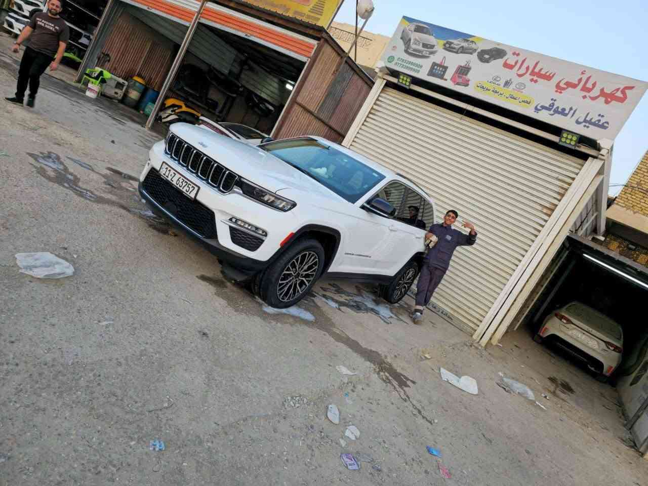 السلام عليكم  الادمن
جيب لاريدو فول مواصفات لمتد 

موديل 2023 ماشيه 28 الف جديده حيل 

بغداد باسمي خوان بيع او مراوس حسب القناعه 

مراوس بتاهو او بلاندكروز ول فرق موجود حسب القناعه

سياره حلوه وجديده ع وضع لشركه جديده 

اخوان بيع ابيع واذا اكو مراوس اراوس عادي 

الهاتف ***********
