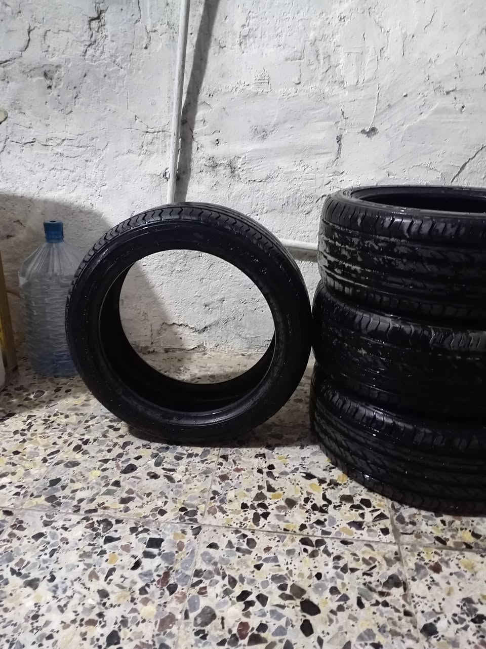 تايرات ١٧...٤٥..٢١٥ النترا السعر ١٥٠ اتصل ***********

