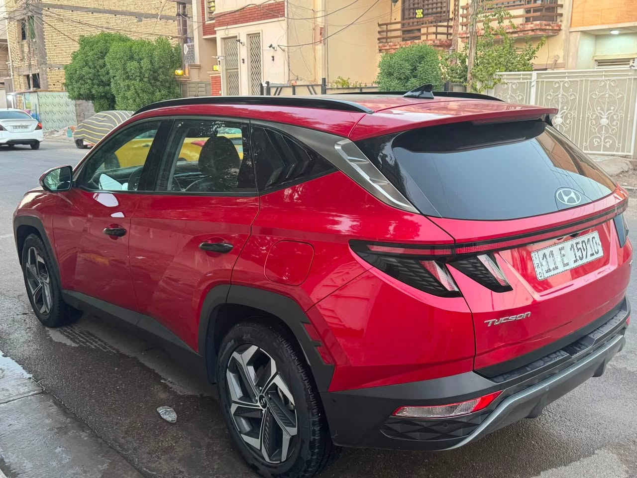 2022  HYUNDAI TUCSON..
هونداي / توسان بانزين 2500
فووول الفوووول 1 / 1
الضرر،   باب تبديل ايرباك برده وراجع سيتم
بدون شاصي بدون دواخل  صور الحادث مرفقه
المسافة المقطوعه 81305                                 
الموديل:-2022
فورويل4 ×4

.. المواصفات.. 
 شاشه دجيتل كبيره 
كيجات متغير الالوان 
تبريد  لمس
تحكمات ستيرن 
مثبت سرعه 
بصمه تشغيل + تشغيل عن بعد
حساس تجاوز  
رادارات اماميه وخلفيه +جانبيه
كامرات عدد(4) /360
4 انضمة قياده
هاند بريك بصمه
اوتو بارك 
تحديد مسار 
كراسي تدفئة وتبريد
نضام تقديم وترجيع السياره بالبصمه
بك لايت لد 
بانوراما
كراسي خزن ميموري 
صندوق كهرباء
وبعد اكو هواية مواصفات

السعر183 ورقة وبيها مجال 

مكان السيارة بغداد حي الجهاد.
هاتف  ***********
]
