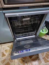 غسالة صحون نوع LG شغالة مابيهة اي شي العرض ٦٠ الطول 80 ٠٧٨٠١١٥٨٩٩٠ وات...