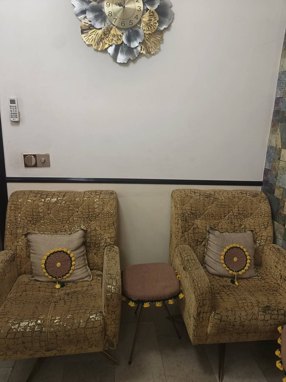 السلام عليكم عندي هذا التخم نظيف جدا  للبيع هو والبردة بسعر مناسب


**إذا كنت صاحب هذا الإعلان وتريد حذفه لأي سبب، رجاءا أرسل رسالة إلى الدعم الفني**