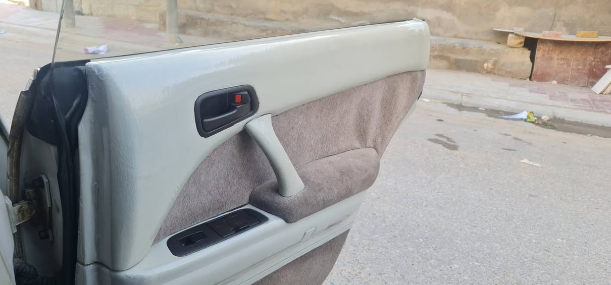 بطه كامله من كلشي بس تبريدها ميشتغل
مراوس بسياره متجايه مكلوبه ومعمره مكصوصه بس كون اصوليه
***********
