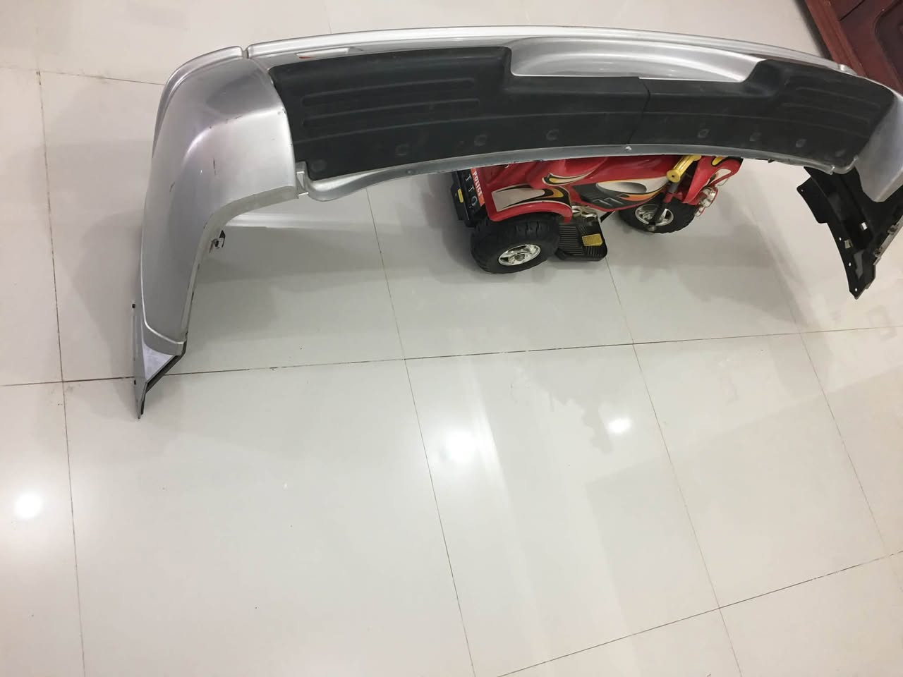 اكصدام ليبرتى خلفى استيراد حاله فوق الممتازه


**إذا كنت صاحب هذا الإعلان وتريد حذفه لأي سبب، رجاءا أرسل رسالة إلى الدعم الفني**
