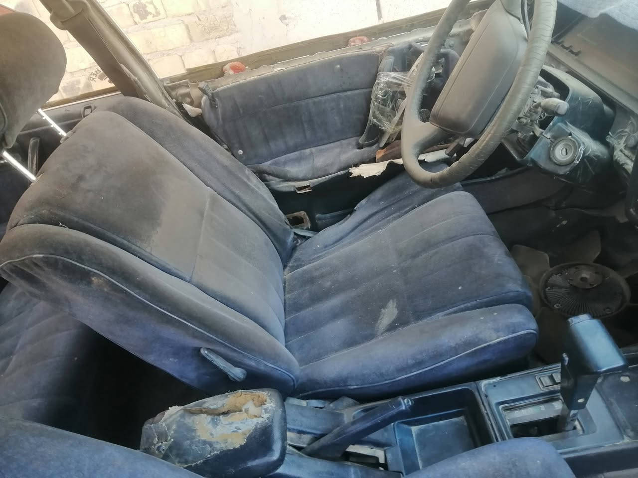 تخم كشنات اللون نيلي جاهز اربع قطع سوبر سيدان هارتوب ارنب كلة واحد سعرهن 75 الف وبيهم مجال ما بيهم خلل ولا بيهم شك نظيفات سعرهن 75 الف وبيهن شي قليل مجال الديوانية الحمزة ***********
