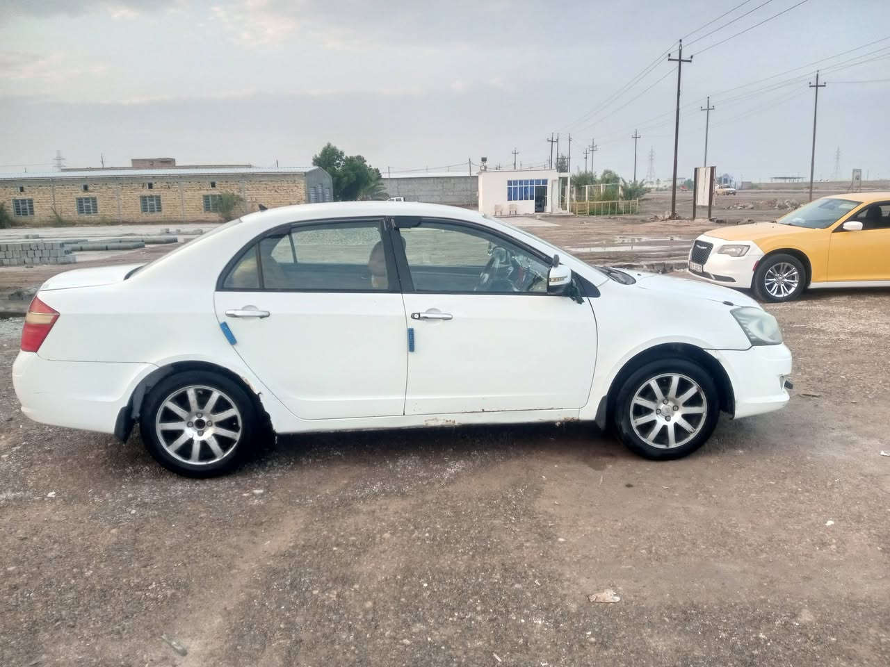 السلام عليكم سياره للبيع المكان ميسان السعر 38 وبيها مجال بسيط
***********
