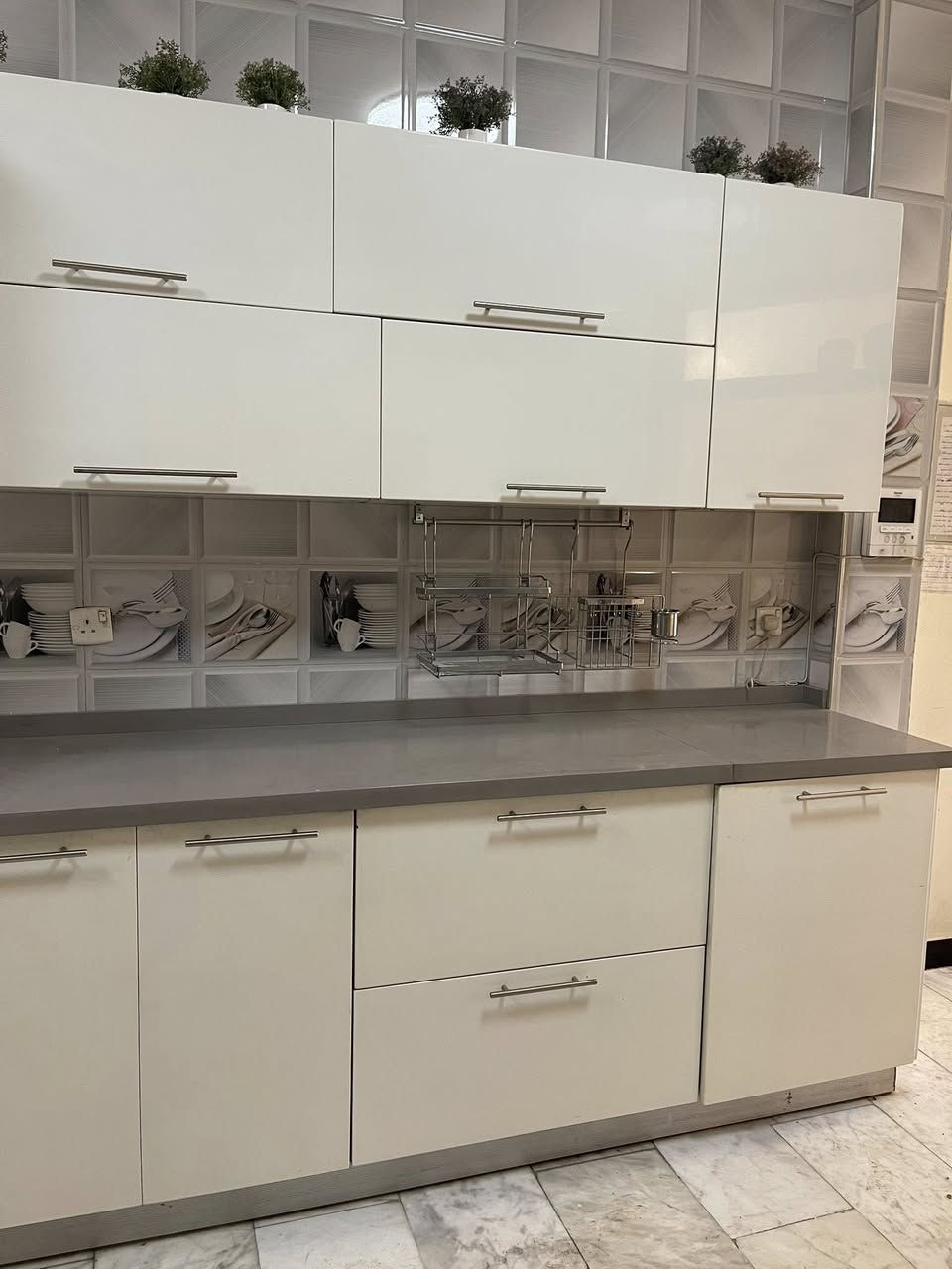 كاونتر مستعمل للبيع مع السنك والخلاط
السعر 1,500,000
للجادين فقط
*********** واتساب
بغداد حي حطين
