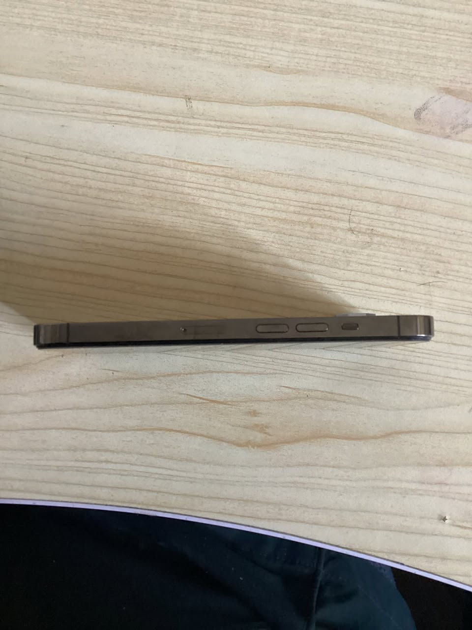 آيفون 13برو ذاكره 128 بطاريه 82 جهاز نضافه 95% الجهاز مبدل شاشه والشاشه مكسوره فقط ***********
