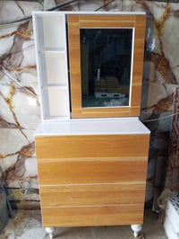 ميز تواليت • بغداد