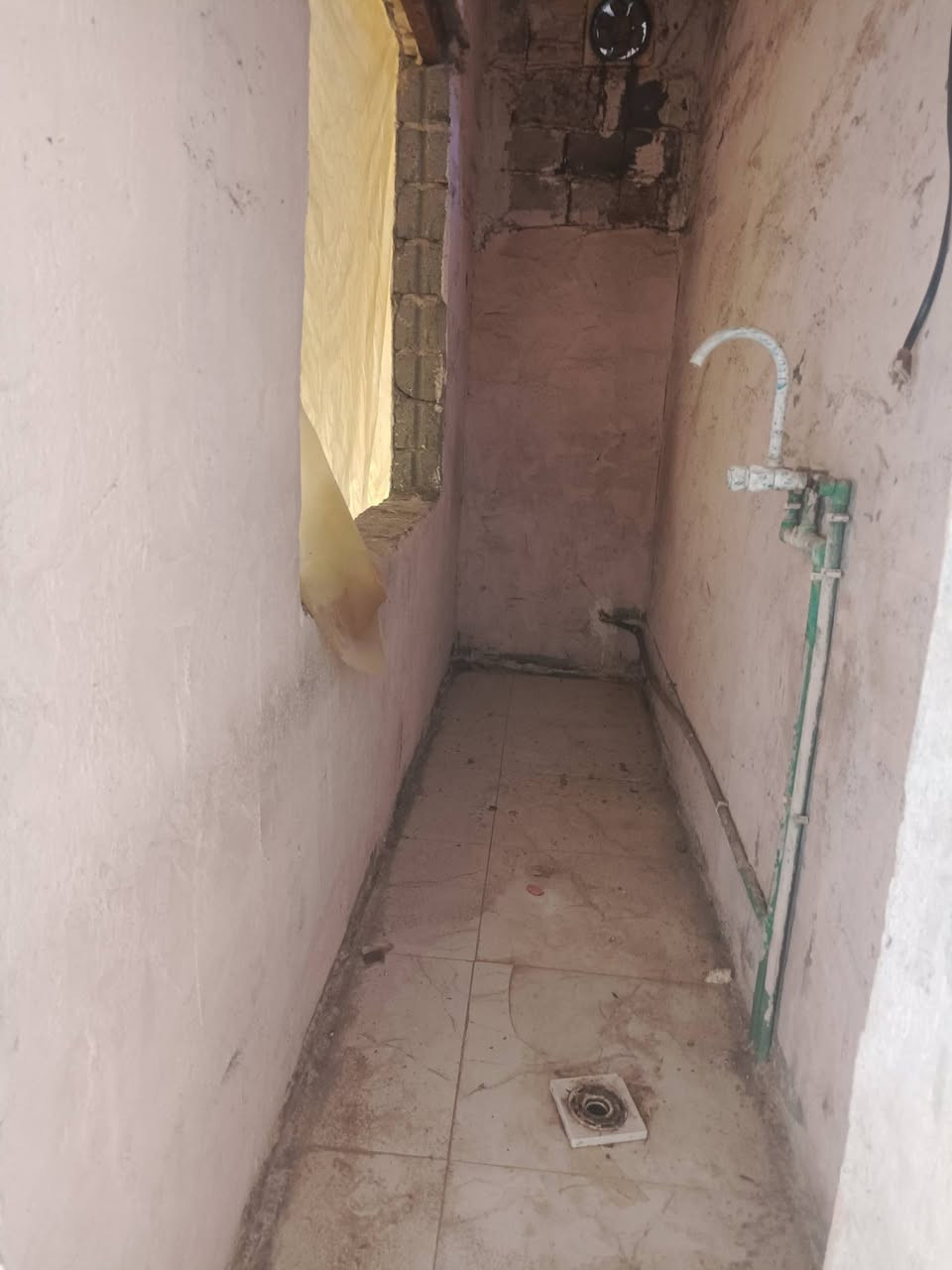 بيت للبيع البكرلي الثانية شارع ابوتوحه يم موقف دانه مساحة 60م غرفة وهول ومطبخ وصحيات بناء حديث صب كونكريت 28بي مجال
علما البيت فارغ يستلم مباشرة ومجهز بتانكي وماطور وكيزر
 ***********
