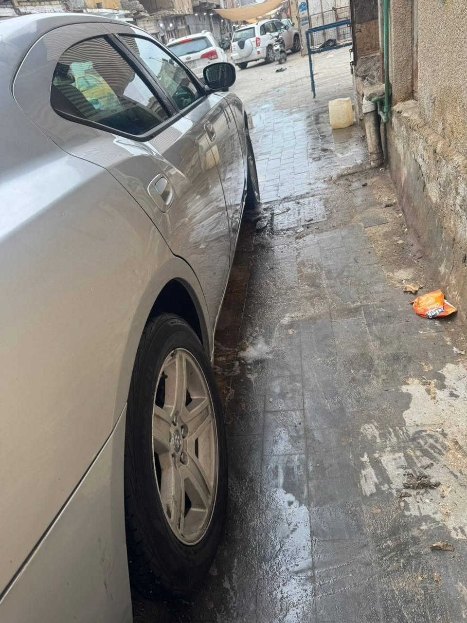 سلام عليكم شارجر البيع٢٠١٠ سياره جديده متوم شرط الحاسبه رقم انكليزي كير مكينه تخم تاير تبريد شغال ثلج سياره كامله مابيه نقص بيع او مراوس حسب القناعه سعر ٤٢ خادم لشراي العنوان بصره  ***********
