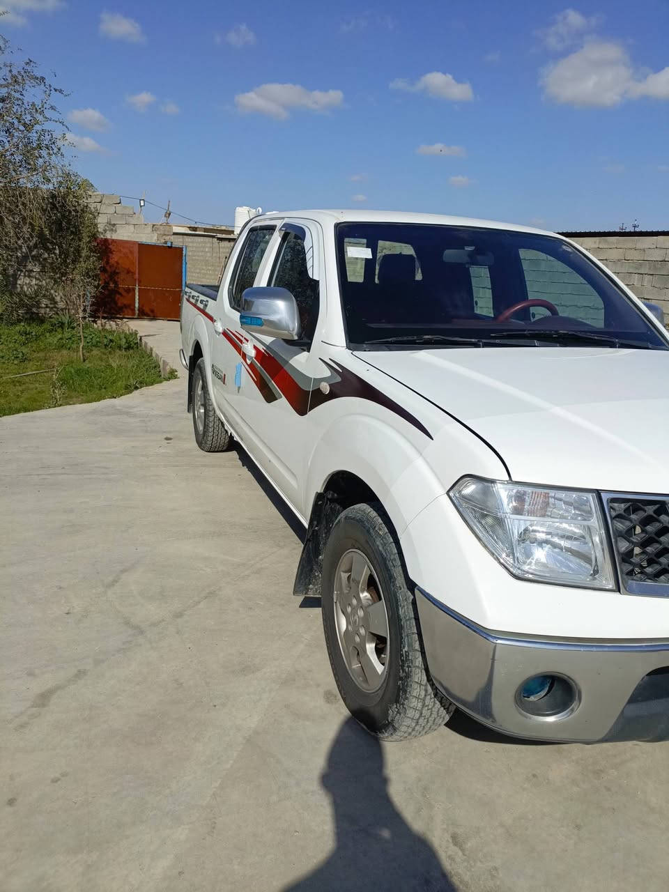 سلام عليكم سياره نيفار محور محرك كبير بطه موديل 2009 مكان ديالى كنعان رقم الهاتف ***********
