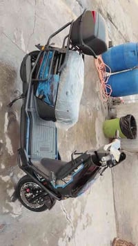 دراجه شحن للبيع صار شهر من طالعه من الشركه مكفوله من كلشي وجميع الملحق...