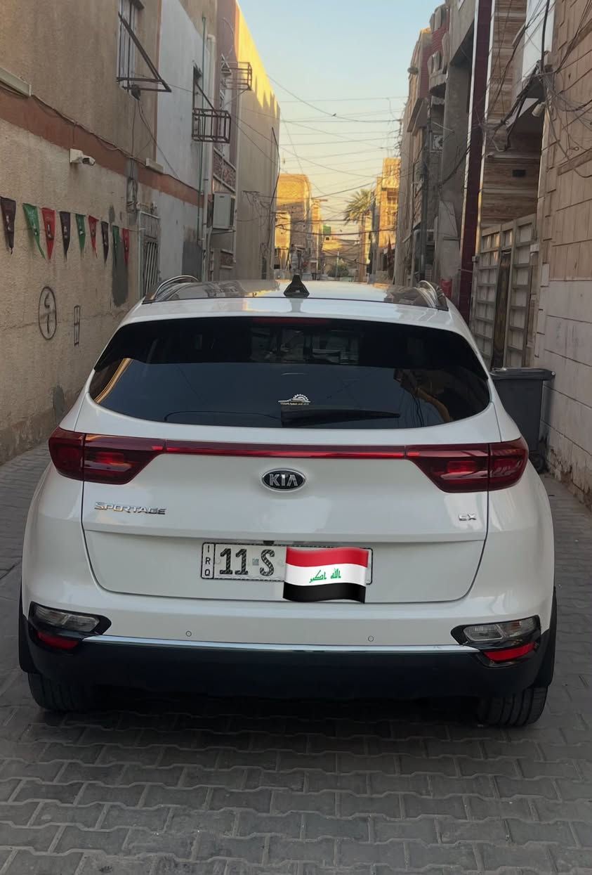 السلام عليكم
للبيع كيا سبورتج موديل 2022 لون ابيض مرقم بغداد انكليزي باسمي 

وارد امريكي فئةEs اعلى مواصفات 

بانوراما+بصمة+وصندوق كهربائي+مقاعد جلد تدفئة وتبريد+مقاعد كهرباء+تبريد قطعتين منفصل..وبعد هواي ماذكرتهن

السيارة استخدام موضف يعني مامتعوبه ماشية 60 ميل 

مكينة وكير كلش صافية السيارة وحلوة حادث امريكاجاملغ جهة السايق

١٨٥ اريدها واقدرك بشي بسيط حك جيتك ناشر كلشي اني وتجي تفحص وتشوف 

بغداد الشعب 
هاذ رقمي بي واتساب   ***********

اسف عالاطالة اخوان
