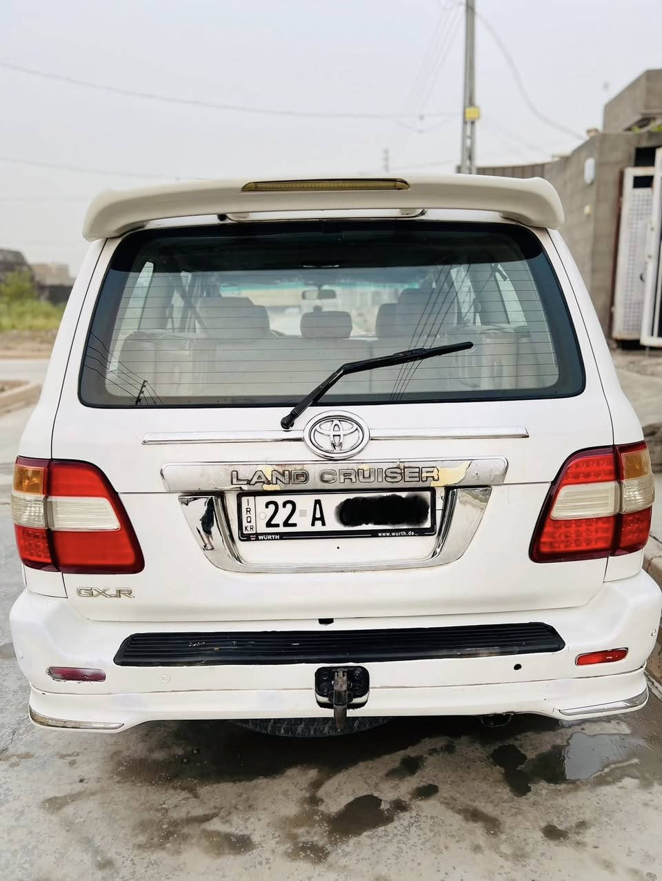 السلام وعليكم سيارة لاندكروز مونيكا (موديل2000 محدثة 2007) سيارة كاملة مابيها نقص خير من الله مصبوغة حزام جمالية تكم قمارة مكفولات السعر 118 وبيها مجال للستفسار هاذا رقمي *********** بي واتساب العنوان ديالى الخالص
