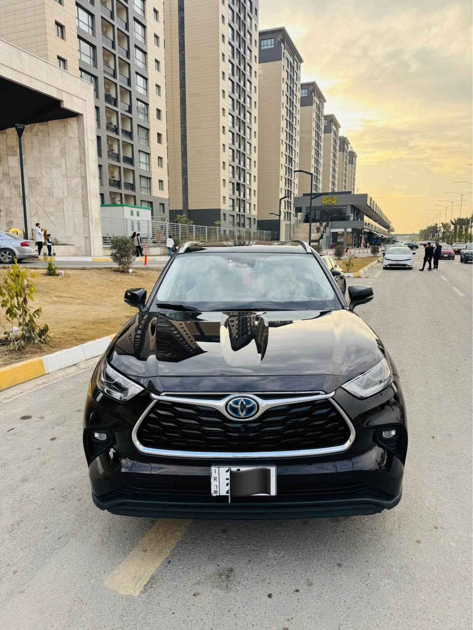 السلام عليكم للبيع TOYOTA
هايلندر هايبرد
وارد امريكي
موديل 2022
رقم بغداد
مواصفات ليمتيد
اللون خمري مميز
مكينة حجم 2.5
كشنات جلد VIP منفصل
بردات خلفيه بلادي
شاشة كبيرة
صاج ملكي
سلايد
نظام دخول ذكي
كامرة 360 درجه محيطية
الباب الخلفي كهرباء
هواية مواصفات بيها مفولة
ملاحظة ( حادث السيارة جانبي تبديل بابين نفس اللون 
وصبغ قمارة وجاملغ ايمن امامي وجاملغ خلفي ايمن فقط ) 
السعر 28,300 $ وبيها مجال 
للاستفسار ☎️ *********** بغداد, العراق
