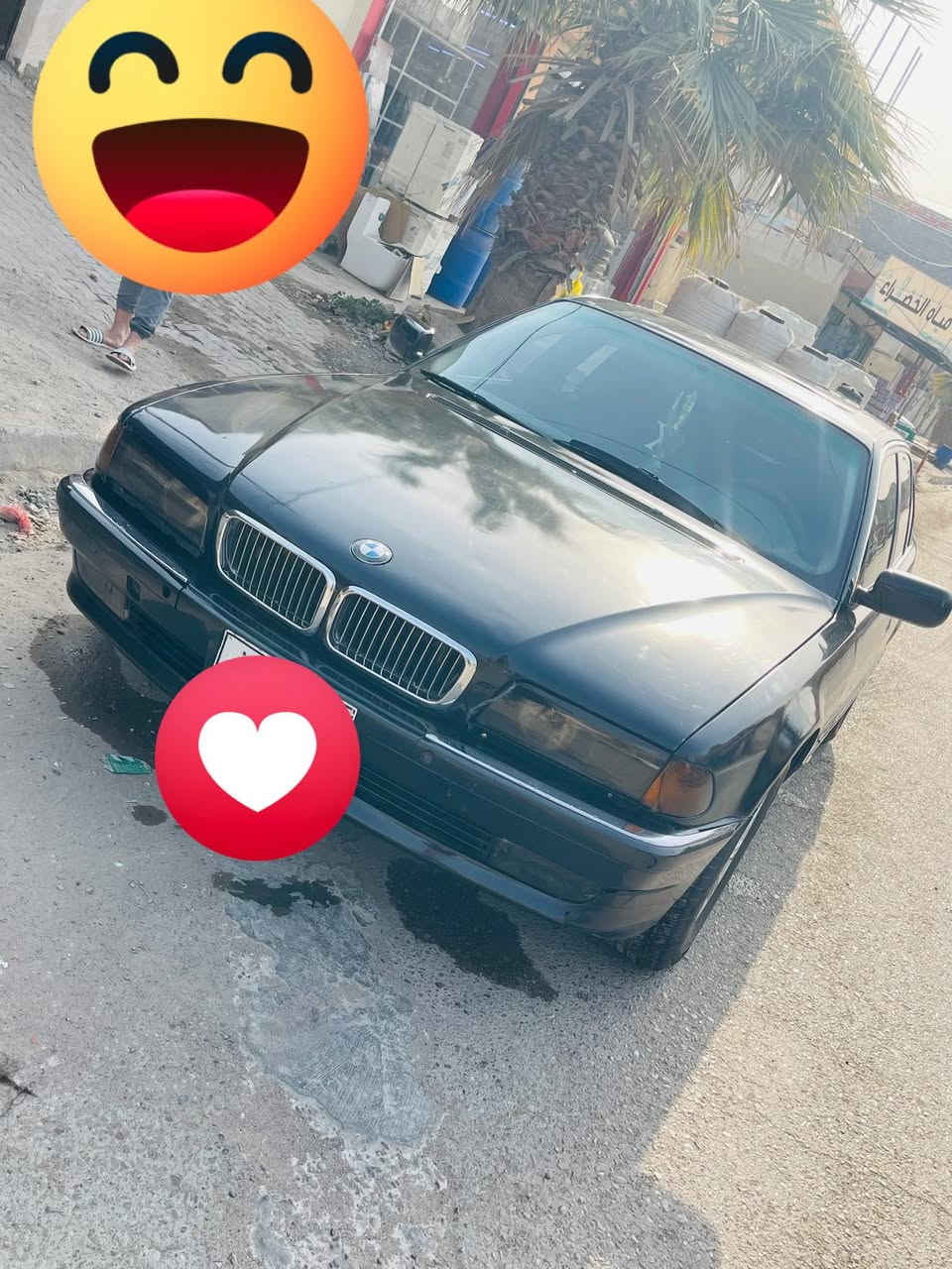 السلام عليكم بي ام كاسحه موديل 1995 فول مواصفات 
الحجم 740 V8
تخم تاير جديد 
صدار الخلفي جديد المامي 50/100
كهربائي شغله كلهن  ما بيه نقص 
مراوس وبيع مكاني تكريت 
***********
