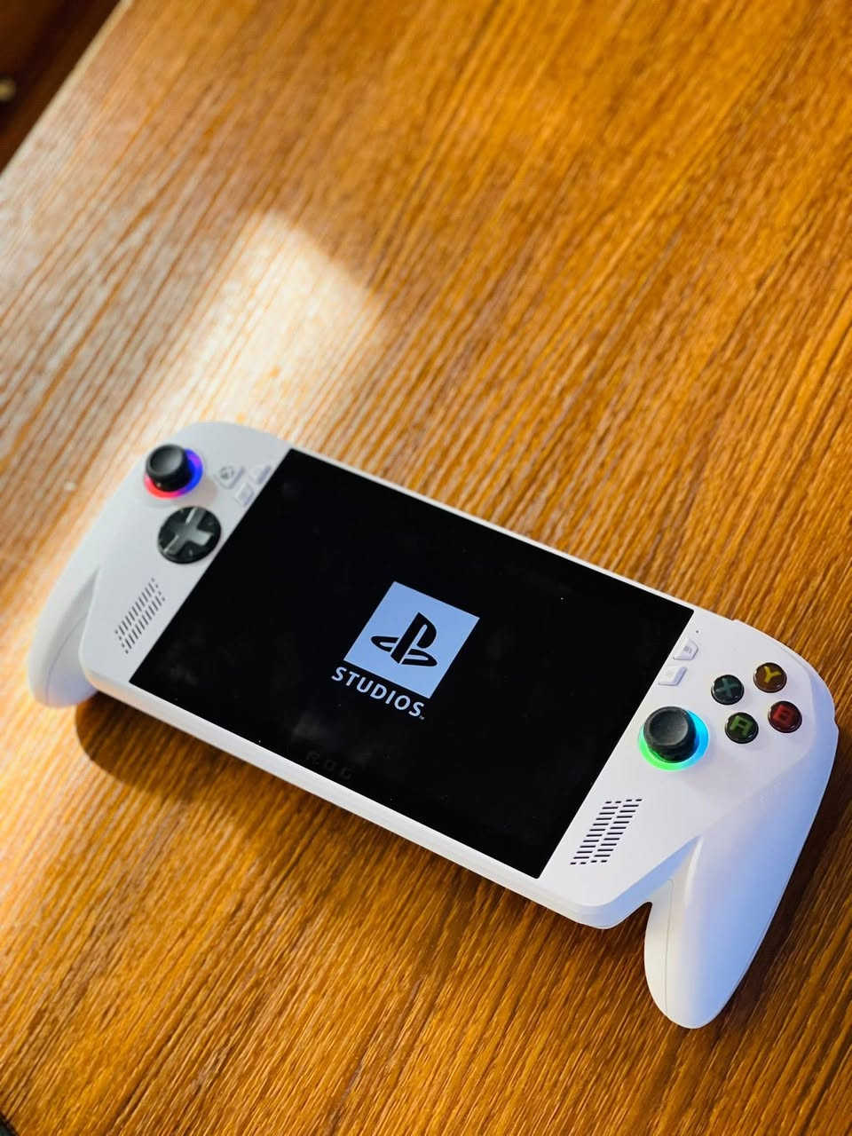 أجهزه العاب محموله + ملحقات اضافيه 
اسوس روك الاي اكسبوكس 512 ذاكرته الجديد استخدام كم يوم فقط كلش جديد ملحقات كامله وبي العاب سعره 750 قفل 
🩷اسوس روك الاي إكستريم 512 ملحقات جنطه وشاحنه فقط سعره 565 قفل 
🩷لينوفو ليجن كو 512 ملحقات باكيت وشاحنه وسعره 625 نهايته 
اسعار ثابته 
والملحقات متوفر جنطه محموله 30 كل انواع اجهزه 
لزكه ب10 لينوفو ليجن والاس والاكستريم قطعه 10
ادبتر 20 
ماسك جوستك مع حافظه لينوفو 20
بغداد خطيب شعله
***********
