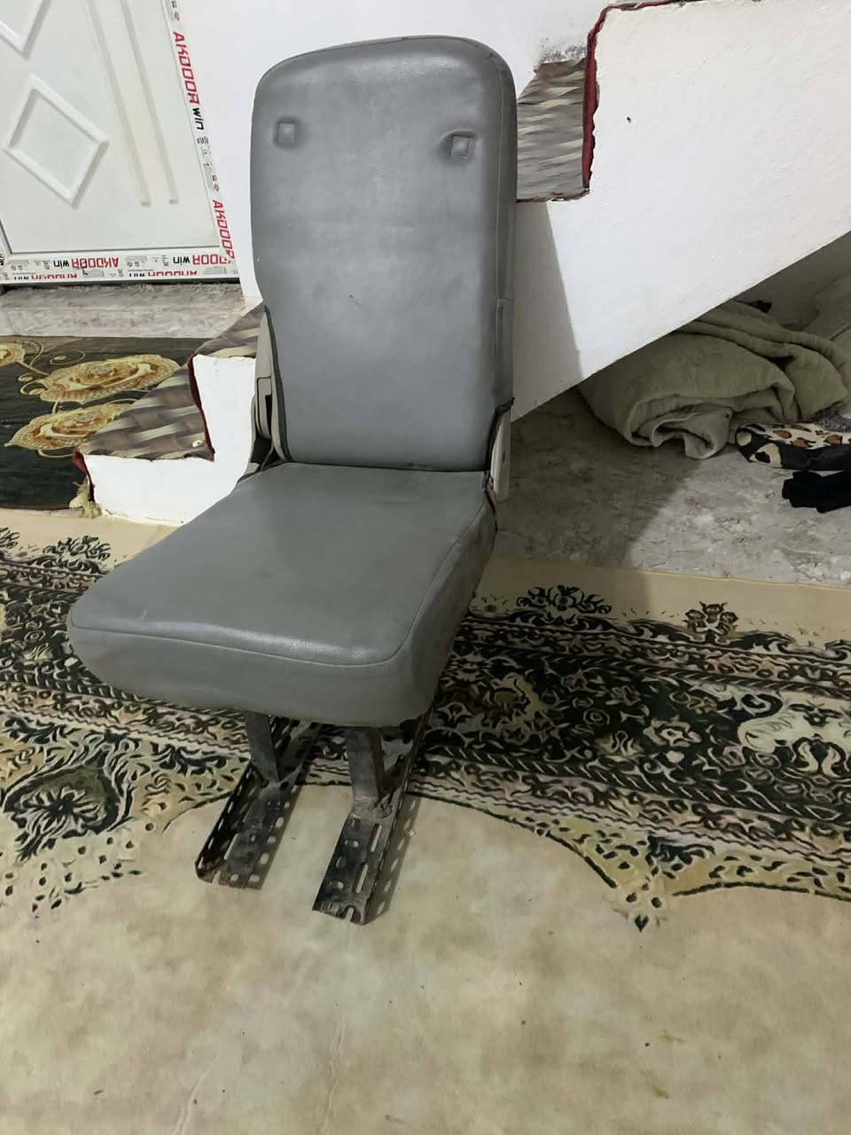 كشن متحرك سيارة سينا الاتصال ***********
