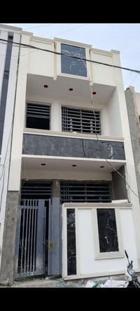 ٦٠ متر بيع فقط شارع الكهرباء قريبه عل شارع ٠٧٨٠٢٧١٩٣٢١