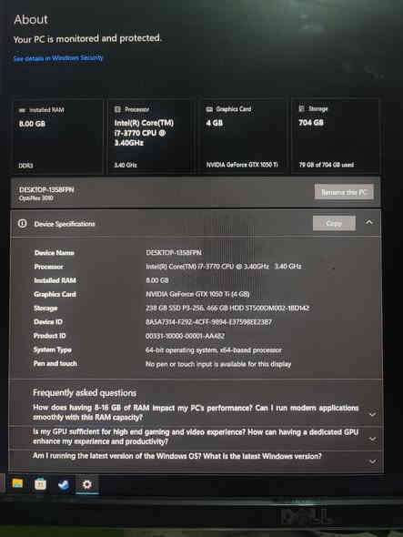 سلام عليكم pc كامل للبيع 
شاشة + ماوس وكيبورد قيمنق 
المواصفات مكتوبة بلصورة
SSD256.  HDD500
رام 8 كرت شاشة GTX1050 TI
معالج Coer i7 جيل ثالث 
يشغل العاب متوسطة سعره 250 وبي مجال مكاني بغداد العبيدي
