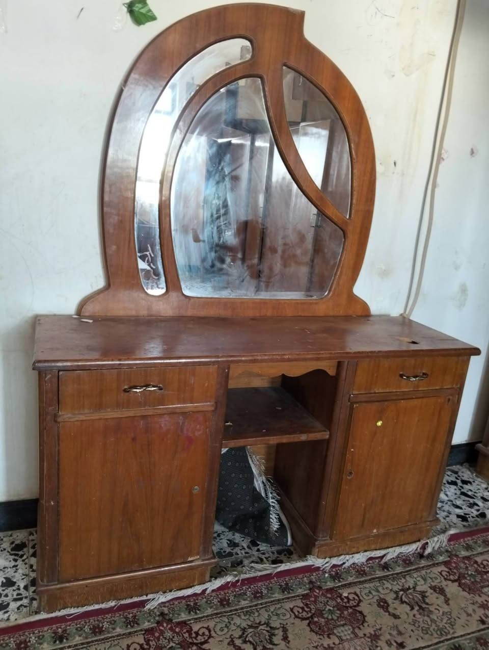 جربايه 35
غرفة 400وبيها مجال 

ميز تلفزيون50

العنوان حي السوق


**إذا كنت صاحب هذا الإعلان وتريد حذفه لأي سبب، رجاءا أرسل رسالة إلى الدعم الفني**