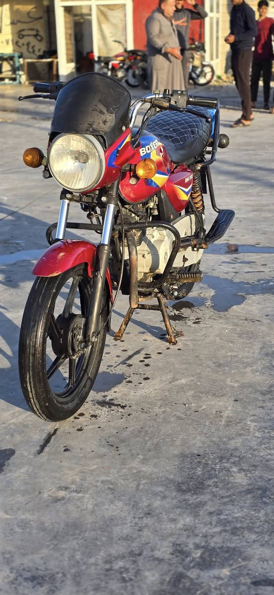 بوكسر موديل 2020 اوراق سحب محرك مكفول من تنقيص وتبخير كلشي مناقصها مكاني ديالى ناحيه السعر ٦٥٠ وبيها مجال قليل *********** خاص ما متواجد
