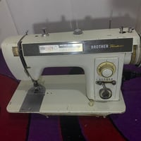 مكينه خياطة • براذر • نضيفه