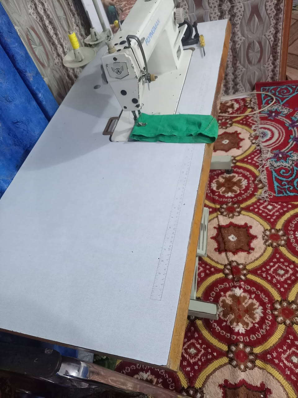 مكينه صناعي شغاله علفحص سعر ٢٥٠ وبيها مجال الشراي يتصل ***********
