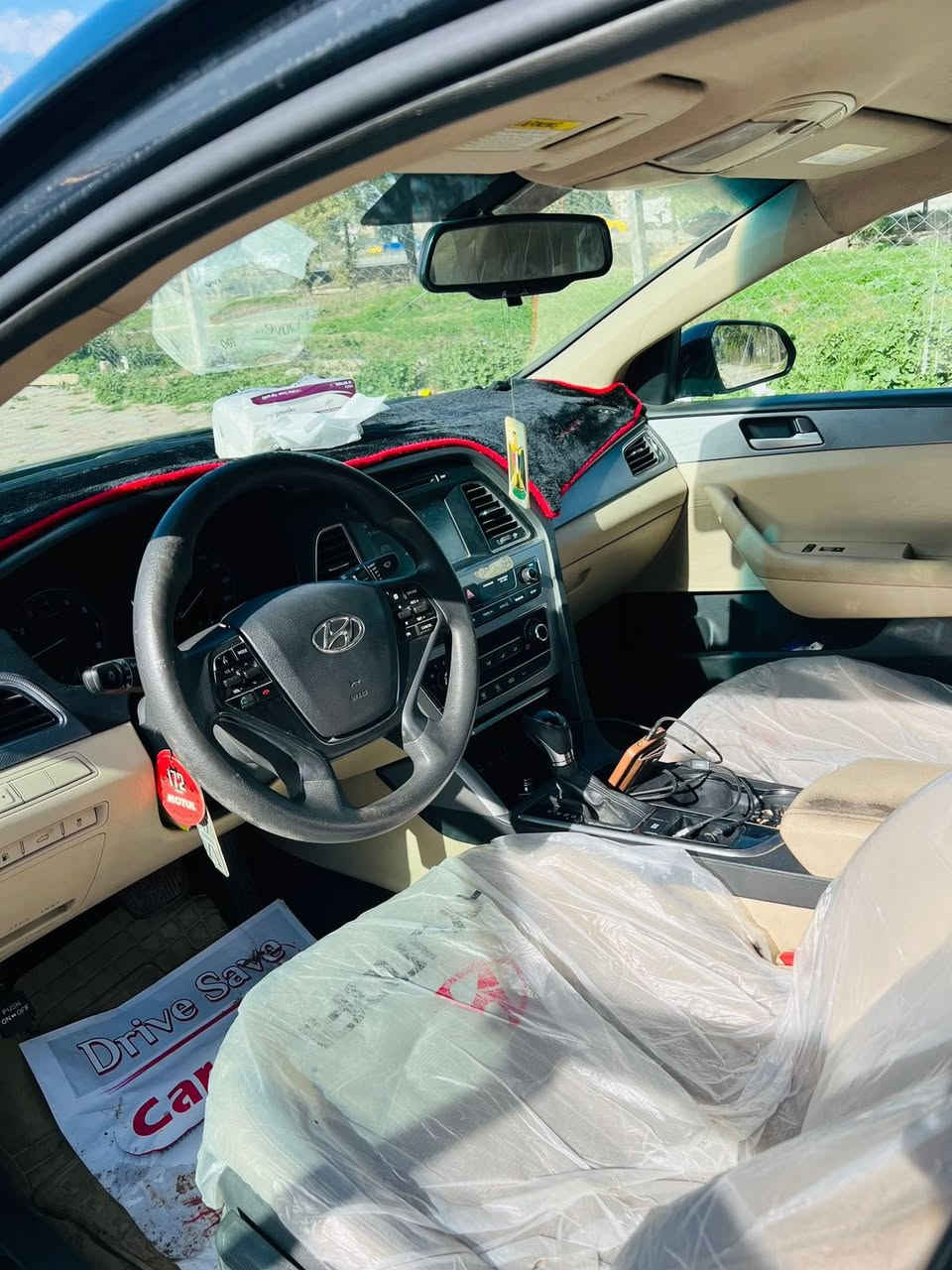 السلام عليكم سوناته 2016 وارد المريكي حادثه بس جاملغ بدون دواخل باقي سياره ليبل واحد بدون يرباك ماشيه 104صور حادث بلمنشور سعر 114 بيه مجال رقم مبايل ***********
