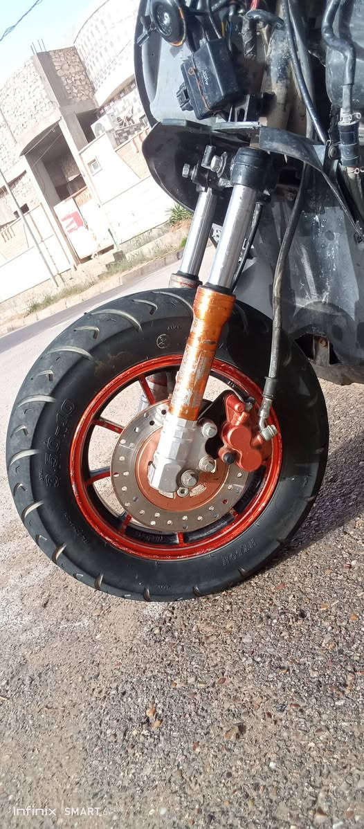 السلام عليكم دراجه بوليس للبيع او مراوس حسب القناعه دراجه مزوده دبلات رياضي ودسك رياضي وياله رياضي والصالنصه رياضي دراجه شلعه ومعدل بدون كفر امامي داخل رصاصي دراجه محرك كلش نضيف السعر 600 وبي مجال بسيط ‪***********‬‏ مكاني الانبار هيت
