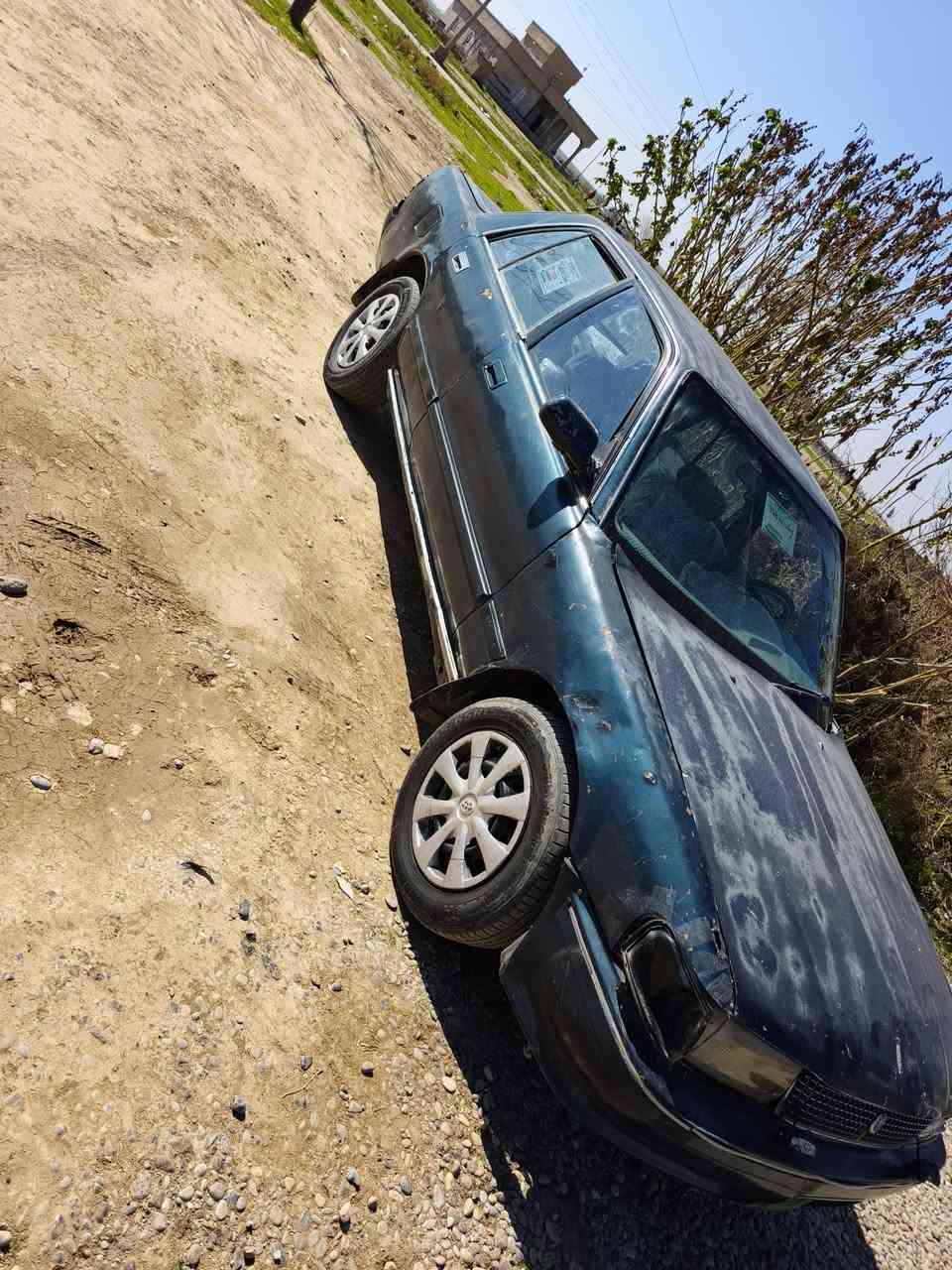 السلام عليكم
مارك رقم نينوى راعيها من الموصل بس ما ندله اورااق كامله 
محرك يدخن من تحمه يگطع كير صدر كهربأيات شغاله 
السعر13 ترهم مراوس شعندك نزل
***********
ملاحضه كمرك مدفوع ومصروف الها ارقام
