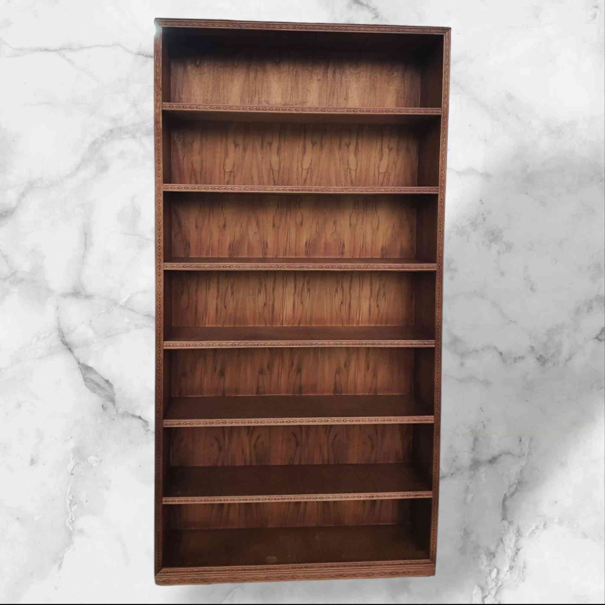 تخفيضات تخفيضات تخفيضات ٢٠%
مكتبة ديكور جميلة جداً، عمل درجة أولى. 😍👍👏
سعر مناسب جداً 😍
خدمة توصيل مركز محافظة بابل. 🚗💨
***********
للتواصل عبر واتسآب أيضاً. 📱💬
ملاحظة/ كل ما نعرضه من عمل معملنا، جديد، لا نتعامل بالمنتجات المستعملة. 💯✅
