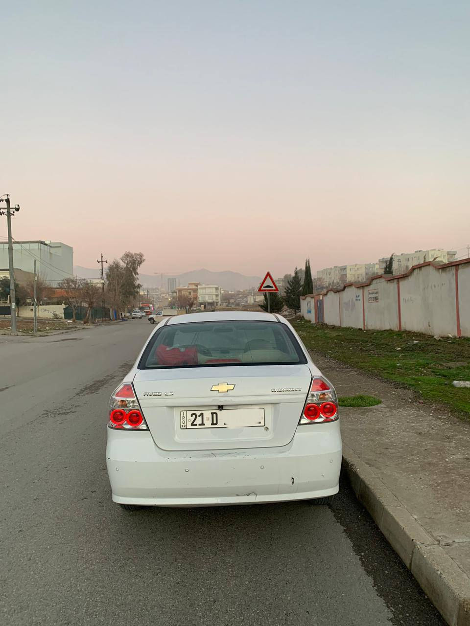 ئەڤیۆ ٢٠١١  ئۆتۆماتیک سفری ئێرە
- تەنها یەک پارچەی بۆیاخە بێ ناوگرتن
-ناوزەرد  چوار جام کارەبا ئاوێنە کارەبا قوفڵ مەرکەزی
-سەنەوی تا ٢٠٢٩ تازەیە
-تەقەو ڕەقەی نیە 
-مەکینە فەلە
-سەیارەکە کەمێک وردەی هەیە بەڵام بەگشتی جوانە 
سعری:٧٣گەڵاو مەجالیشی تیایە
شوێن:سلێمانی
ژم:*********** السليمانية, العراق
