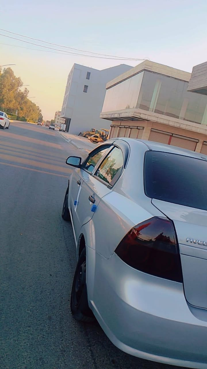 افيو موديل ٧ كير عادي سياره بيها ٣ قطع صبخ بشرط بدون معجون بدون كير محرك بشرط تحويل وكاله بشرط سياره تبريد ثلج سياره حيل حلوه مال جناي جاهز مقدمه ٢٥ كل ورقتين سعر حسب انتفاق اي استفسار انتصل ع رقم *********** خاص مغلق اقصاد بس اهل موصل
