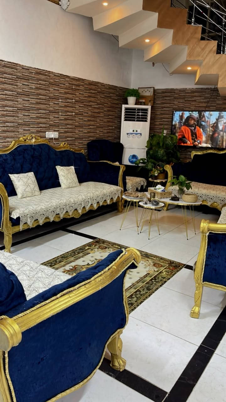 قنفات كويتي ماخذتهم من سفوان رايدتهم 750 وبيهم مجال 4 قنفات كبار وكراسي 2.


**إذا كنت صاحب هذا الإعلان وتريد حذفه لأي سبب، رجاءا أرسل رسالة إلى الدعم الفني**