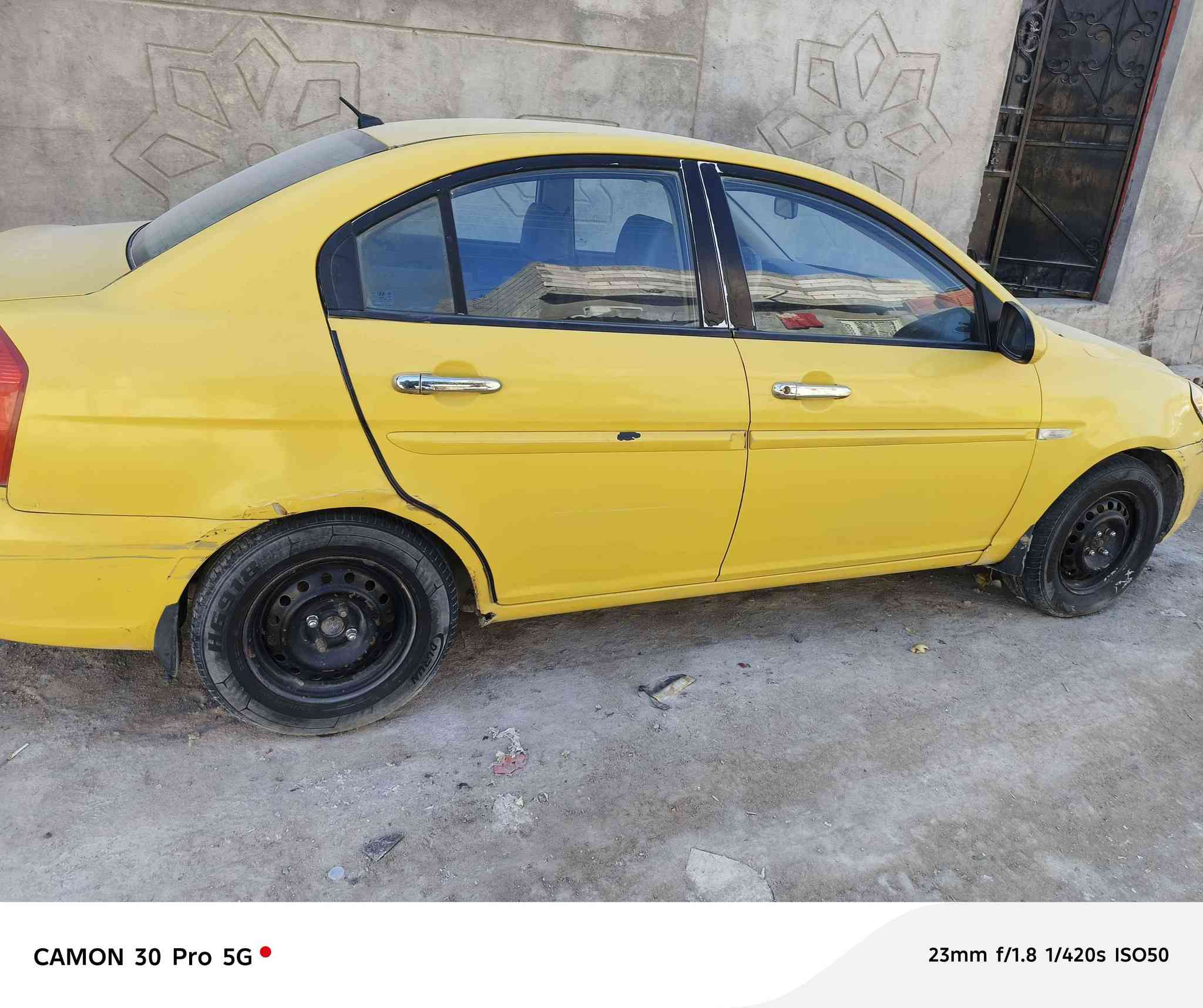 سلام عليكم 
اكسنت موديل 2010 رقم بغداد وبسمي مشروع وطني 
ومكاني بل بصرة 
بيها بنيد اشوية ومصبوغة صبغ عام مع معجون 
السعر 77وبيها مجال 
والاستفسار أكثر على هاذا الرقم 
*********** البصرة, العراق
